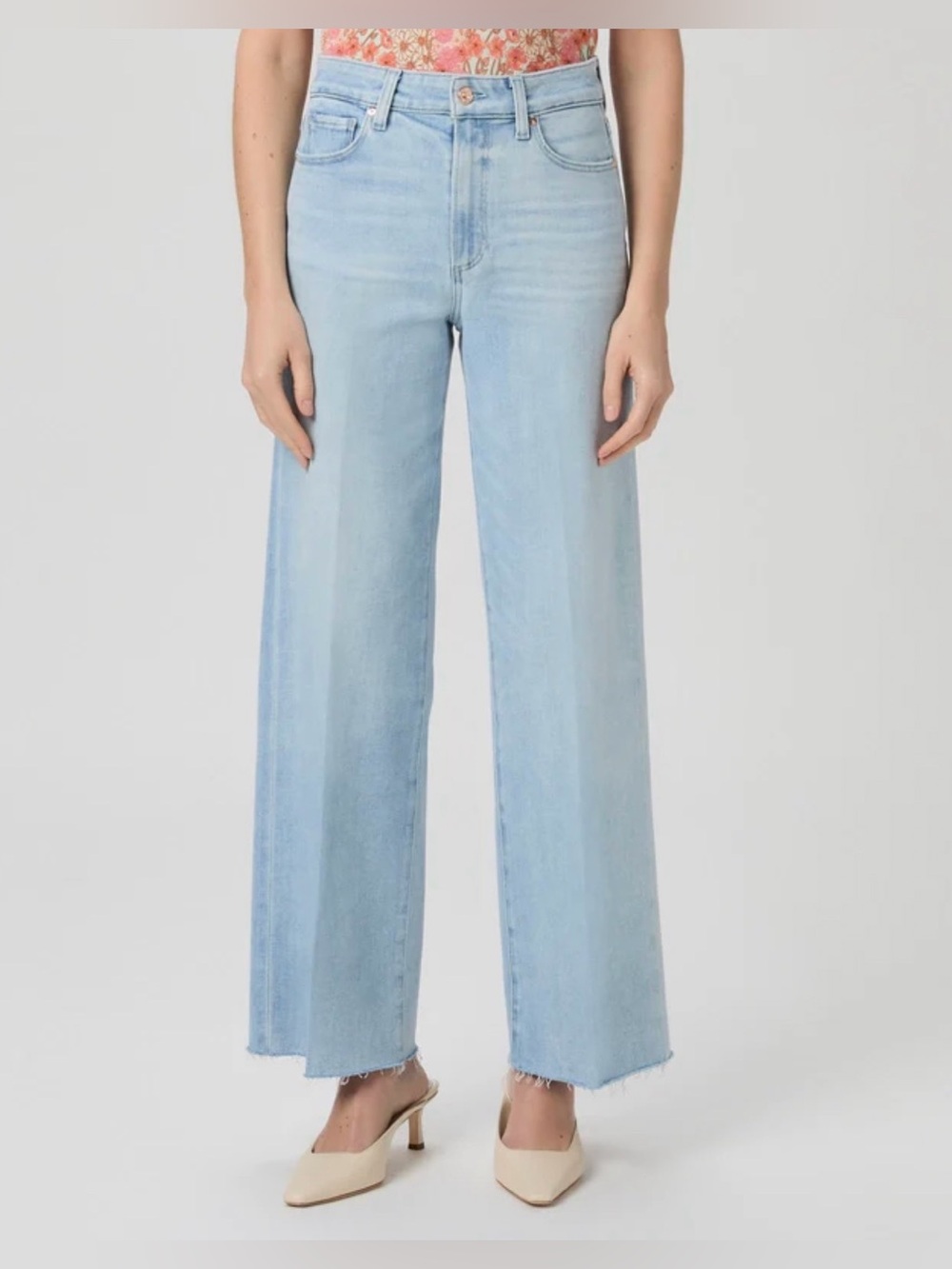 NWT Paige Anessa 31” raw hem jeans in Suki Distressed light wash, size 28